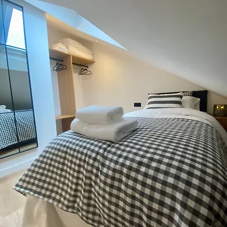 Atico En Casco Historico * Comarca de Pontevedra